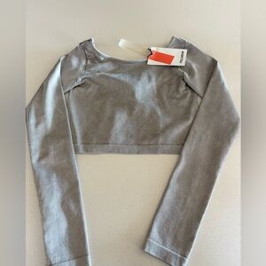 BNWT Pull & Bear Distressed Cropped Long Sleeve Top, Size XS